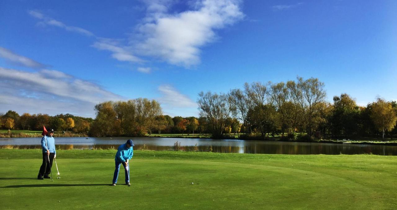Готель Calderfields Golf & Country Club Волсолл Екстер'єр фото